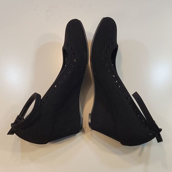 NICOLE NUBUCK FAUX SUEDE WOMEN"S ROUND TOE WEDGE HEEL SHOE - Picture 11 of 14